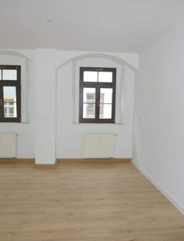 Zentral in der Meißner Altstadt gelegen: 2-Zimmer-Wohnung mit separater Essküche & Bad mit Dusche - Meißen