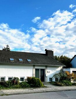 EFH, 2FH oder 3FH: außergewöhnlich flexibel & solide, breites Grundstück, großes Potential - Aachen