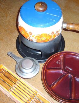 Fondue-Set inkl. 2 Teller und 6 Gabeln - Krefeld