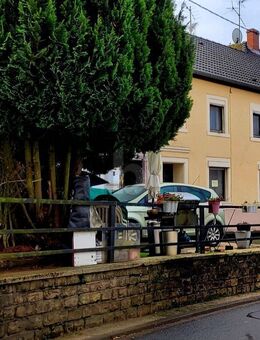 EHEMALIGES WOHN- UND GESCHÄFTSHAUS - Herforst