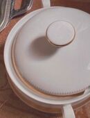 Eschenbach Bavaria / Goldrand mit Zapfenmotiv Kaffee und Speiseservice aus 1950 in 35080