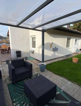 Marko Winter Immobilien - Mosbach: Das ist mal eine Aussicht! Einfamilienhaus mit Einliegerwohnung und Garage - Mosbach