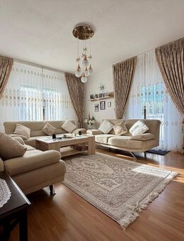 Familienfreundliche 4-Zimmer-EG-Wohnung in zentraler Lage - Kirchheim (Teck)