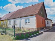 EFH mit Ausbaureserve im DG, großem Grundstück 2.747 m², kernsaniert 1997, Nebengebäude, Garagen - Müncheberg