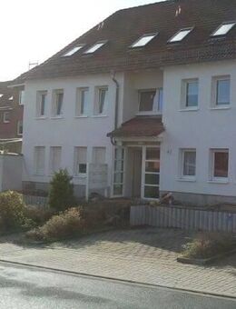 Helle 2- Raum Dachgeschosswohnung mit Balkon in ruhiger Lage! - Radeberg