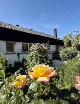 Architektonisches Wohnerlebnis: Einfamilienhaus in Bretten-Büchig mit Einliegerwohnung und Gartenparadies zu verkaufen! - Bretten