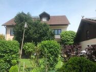 2-Familienhaus mit ausgebautem Dachgeschoss - Aiterhofen
