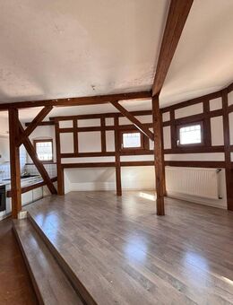 Helle 2-Dachgeschosswohnung mit Terrasse und EBK - Gera