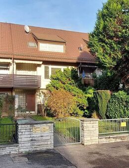 2 - Zimmer Wohnung mit Einbauküche, Balkon und Garage in Stuttgart - Münster - Stuttgart