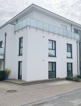 =HOLLAND IMMOCENTER= Luxus trifft Lebensfreude – Lichtdurchflutete Erdgeschosswohnung in Top-Lage von Gronau - Gronau (Westfalen)