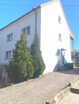 Einseitig angebautes 3 Familienhaus in bevorzugter Lage - Saarlouis