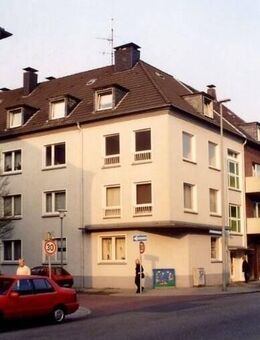 Helle 2 Zimmerwohnung, DG, 46 m², Oberhausen Alstaden-Ost, Schmiedstraße, für Einzelperson oder Paar - Oberhausen