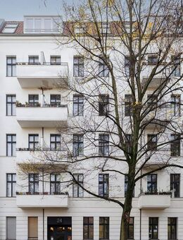 Vermietete Altbauwohnung mit Balkon direkt am Maybachufer - Berlin