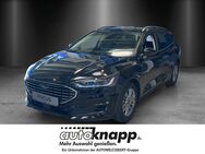 Ford Focus, Titanium Winter Pak Park Pak, Jahr 2022 - Weinheim