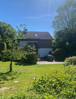 Wohnen im Luftkurort - Großzügiges Zuhause mit Einliegerwohnung in Detmold-Heiligenkirchen - Detmold