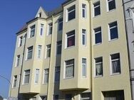 045/005 Schöne 4 ZKB + Balkon in der Südstadt 2. OG links - Wilhelmshaven