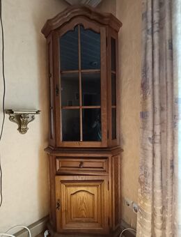 Holzeckschrank - Rastatt