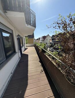 3-Zimmer-Wohnung mit großem Sonnenbalkon - Viernheim