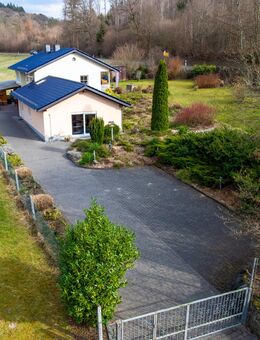 Herzensangelegenheit - Gepflegtes Einfamilienhaus mit sonnigem Garten - Schöffengrund
