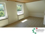 Renovierte DG-Wohnung mit Einbauküche, über 2 Etagen in ruhigem Haus, ca. 96m² - Lüdenscheid