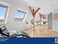 Wohnen im Herzen von Eimsbüttel: Großzügige 2-Zimmer-Wohnung mit Loftcharakter und Freisitz - Hamburg