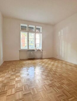 CHARMANTE 2 ZIMMER WOHNUNG MIT RENOVIERUNGSBEDARF IN STEGLITZ I PROVISIONSFREI - Berlin
