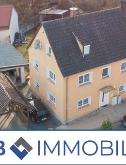 Charmante Doppelhaushälfte mit Garten und Garage in Sonnefeld - Sonnefeld