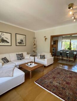 Exklusive Wohlfühloase: Einfamilienhaus mit Pool, Einliegerwohnung und prachtvoller Gartenlandschaft - Berlin