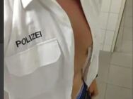 Polizist 👮 sucht Affäre oder heiße Treffen mit einer sympathischen Frau 👩 - Magdeburg Zentrum