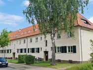 **TAUCHA**Dachgeschoss**2-Raumwohnung in ruhiger Lage**Balkon**Tageslichtbad**WE ist vermietet** - Taucha
