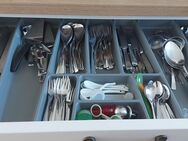 Moderne Landhausstil-Küche mit Siemens-E-Geräten – Ab September zum Abbau und Abholung (€ 3.800,-) - Iserlohn