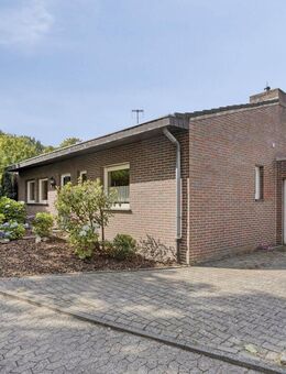 Charmantes Einfamilienhaus mit Potenzial - Doppelgarage, Garten.. - Nettetal