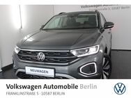 VW T-Roc, 1.5 l TSI "MOVE" OPF, Jahr 2022 - Berlin