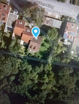 Schönes Wohnhaus in unverbaubarer Lage zu verkaufen - Landau (Isar)