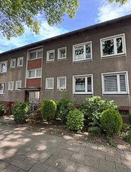 Freie Dachgeschosswohnung mit 3 Zimmern in Essen-Steele am Stadtgarten - Essen