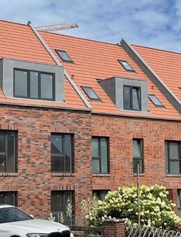 Neuwertige Maisonettewohnung mit 3 Zimmern und Balkon in zentraler Lage von Bienenbüttel - Bienenbüttel