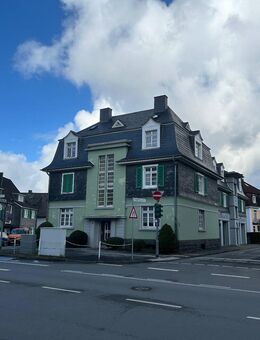 Geräumige Wohnung zentral gelegen in Lüttringhausen - Remscheid