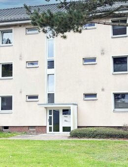 +++ Modernisierte Etagenwohnung mit Balkon in beliebter ruhiger Wohnlage! - Garage optional +++ - Flensburg