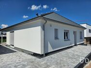 Leben auf einer Ebene - Stilvoller Neubau-Bungalow in bester Öhringer Lage! Onlinebesichtigung! - Öhringen