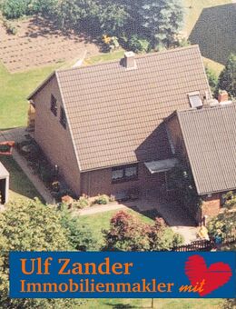 gepflegtes Einfamilienhaus mit 129,82 m², 2 Garagen, in Oetzen - Oetzen