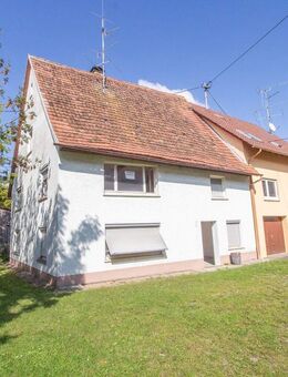 Sanierungsbedürftige Wohnhäuser mit Scheune am Bachlauf zu verkaufen - Mengen