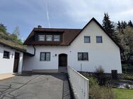 Wohnhaus mit großen Garten und viel Platz für die ganze Familie - Hohenfels (Bayern)