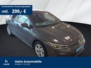 VW Golf, 2.0 TDI VIII Life, Jahr 2020 - Böblingen