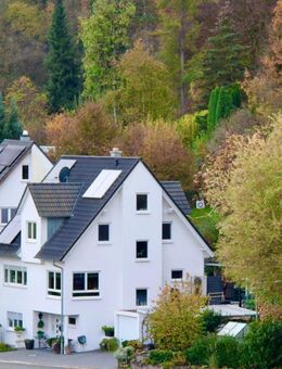 Modernes Einfamilienhaus mit Einliegerbereich und traumhaftem Blick ins Trubachtal - Egloffstein
