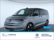 VW Multivan, Style Lang Hybrid, Jahr 2023 - Wildau