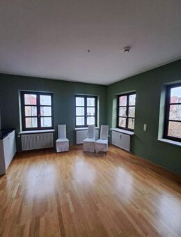 Haus im Haus! Große, denkmalgeschützte Altbauwohnung zum Selbstgestalten in der Augsburger Altstadt - Augsburg