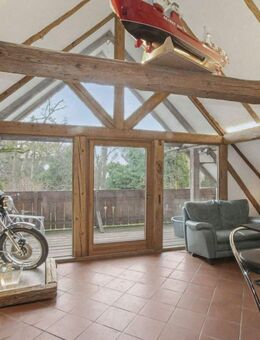 Kunstvolles Wohn-Unikat - Hundertwasser-inspirierte Familienoase mit Bergblick! - Kirchheim (Schwaben)