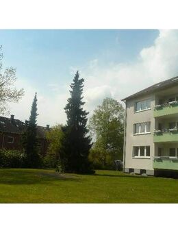 Komplett modernisierte 2-ZKB-Dachgeschosswohnung mit ca. 61m² / WBS erforderlich - Bielefeld