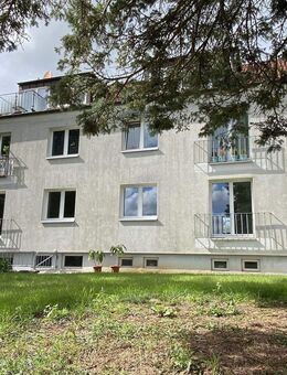 Schöne und kleine 2-Zimmer-Wohnung mit Balkon im Herzen von Upahl - Upahl