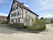 Denkmalgeschütztes Zweifamilienhaus mit viel Potenzial in naturverbundener Lage - Efringen-Kirchen